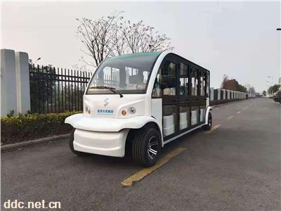  冬季社区5座电动巡逻车